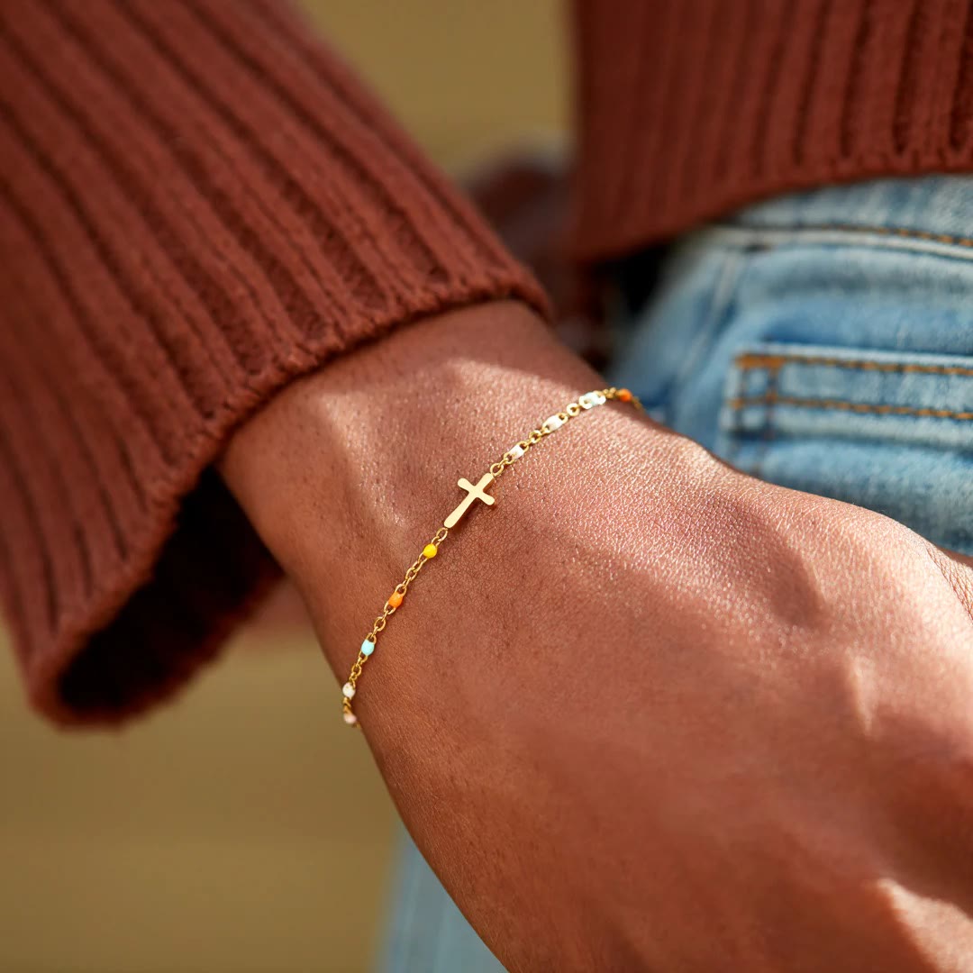 FAITH AS YOUR ARMOR: Delicate Minimalist Cross Bracelet