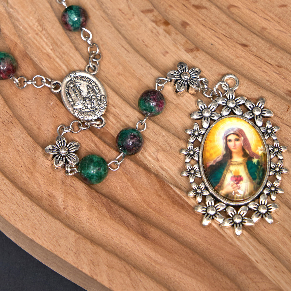 Our Lady of Fátima & Immaculate Heart of Mary of 8 mm Round Green Natural Stone Alloy Chain Rosary