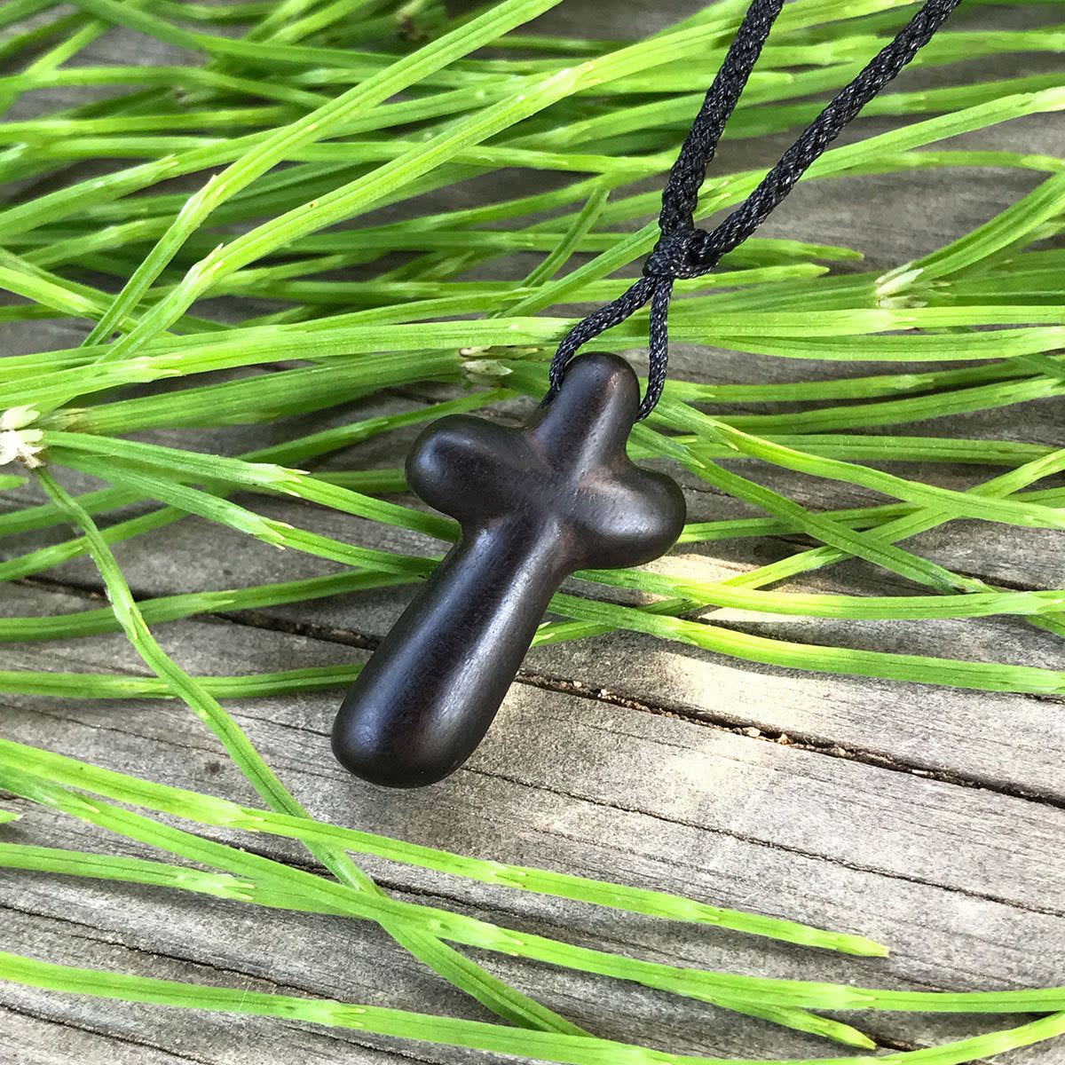 Ebony Cross Pendant: Natural Material & Faith Symbol for Spiritual Bond