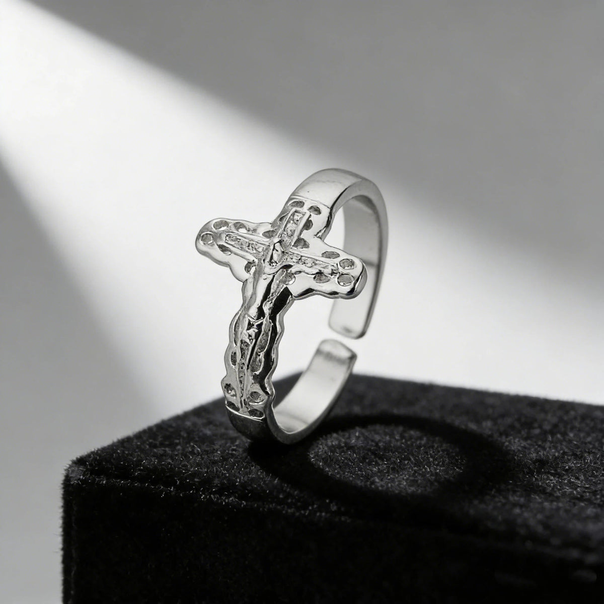 Hollow Outline Crucifix Adjustable Open Ring: Personalized Emblem of Steadfast Heavenly Faith