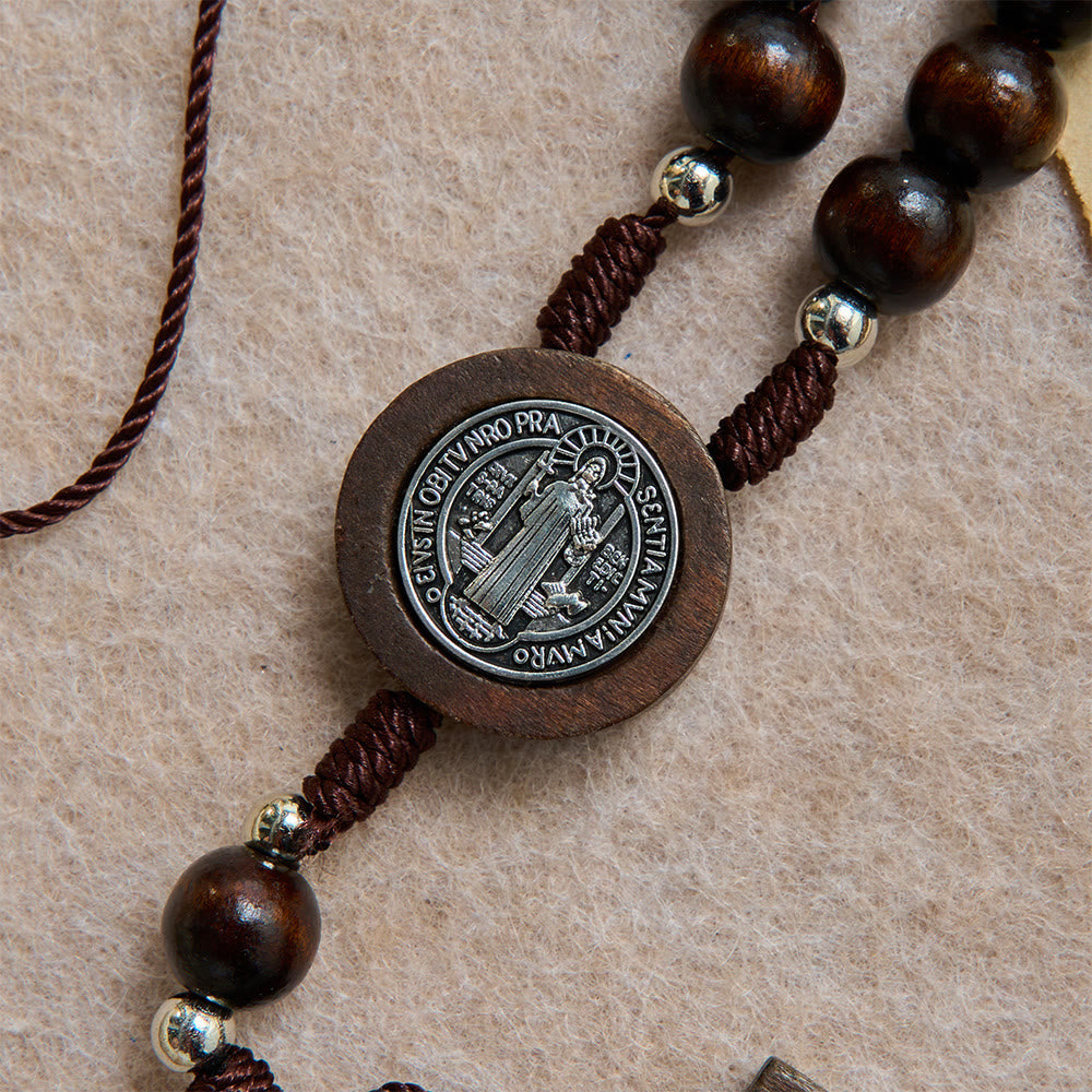 Round Bead Car Rosary Crucifix Our Lady Embossed Medal Car Hanging Pendant: A Reminder of Merciful Divine Protection on Every Trip