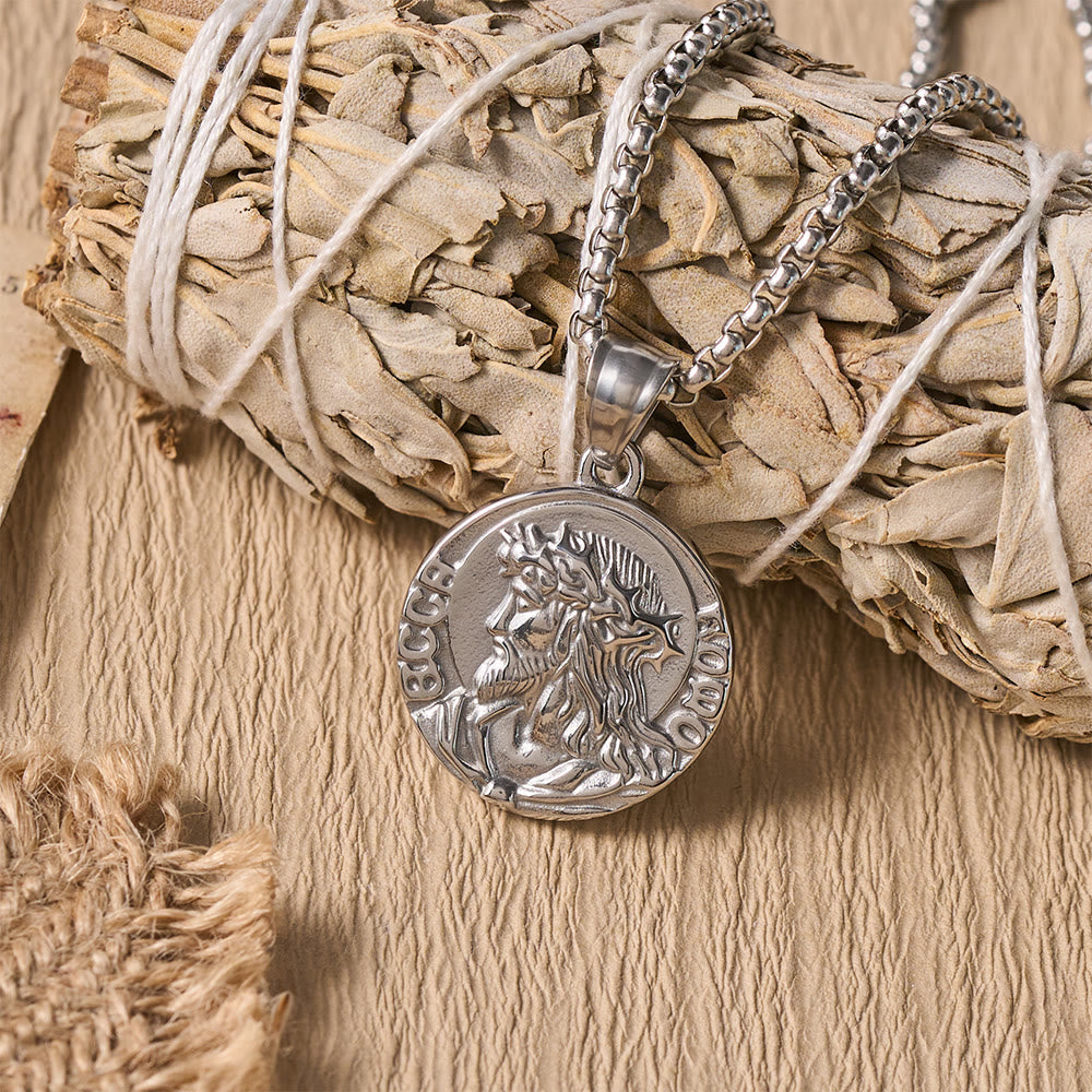 Crown Of Thorns Jesus Portrait Round Medal Box Chain Necklace: Timeless Emblem of Gentle Heavenly Guardianship