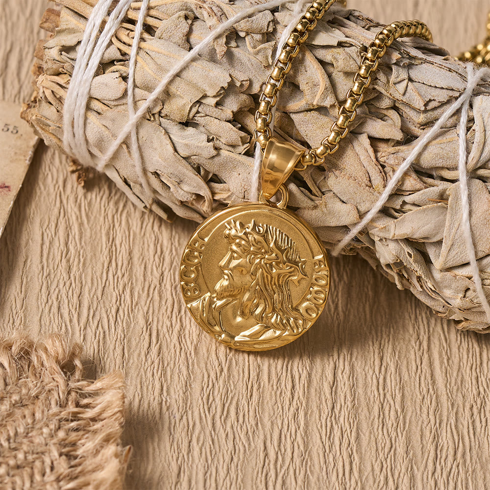 Crown Of Thorns Jesus Portrait Round Medal Box Chain Necklace: Timeless Emblem of Gentle Heavenly Guardianship