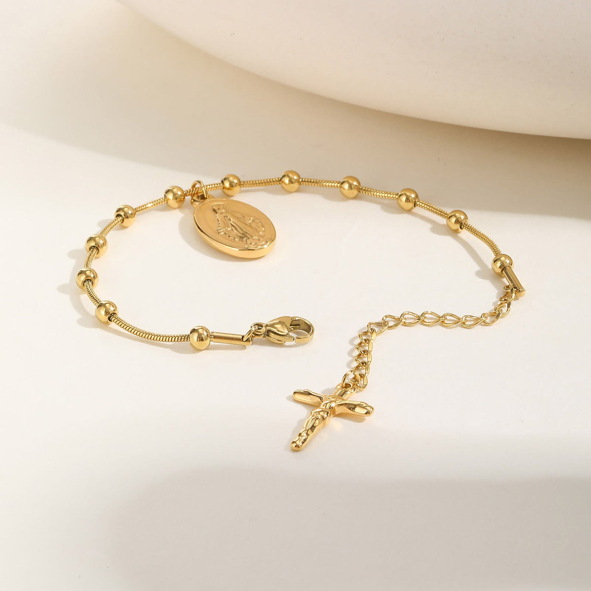 Textured Bead‑Chain Medal Bracelet: Token of Sustained Inner Fortitude