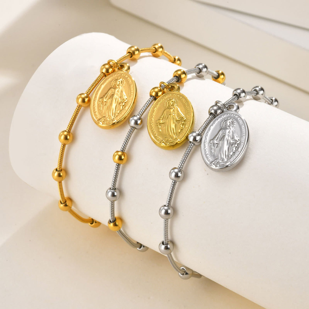 Textured Bead‑Chain Medal Bracelet: Token of Sustained Inner Fortitude