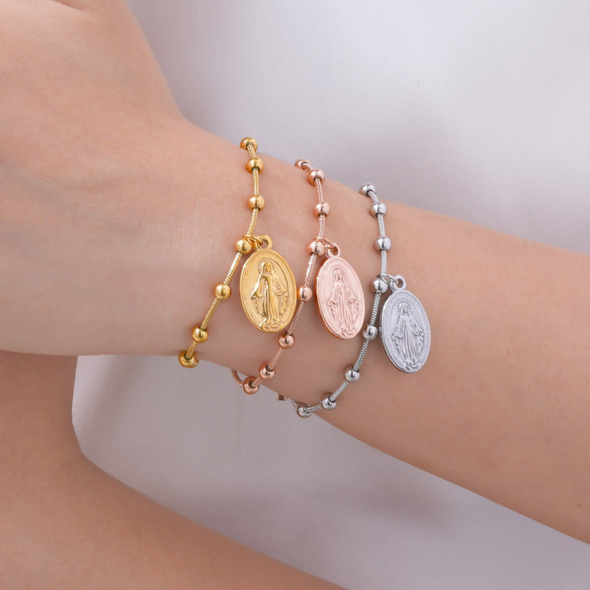 Textured Bead‑Chain Medal Bracelet: Token of Sustained Inner Fortitude