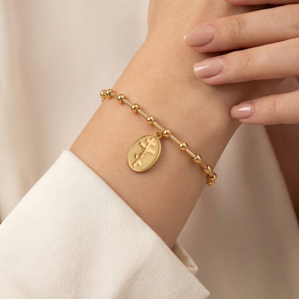 Textured Bead‑Chain Medal Bracelet: Token of Sustained Inner Fortitude
