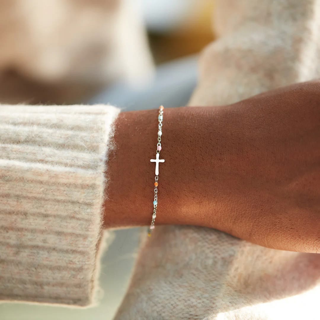 FAITH AS YOUR ARMOR: Delicate Minimalist Cross Bracelet