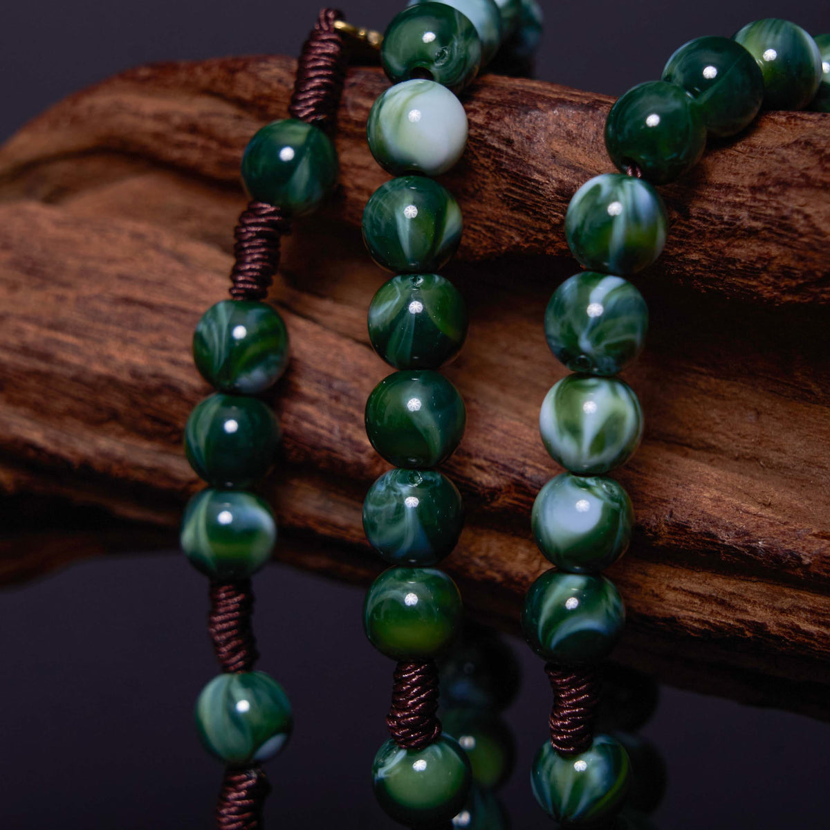 Our Lady of Guadalupe & Crucifix of 10 mm Round Green Agate Nylon Cord Rosary