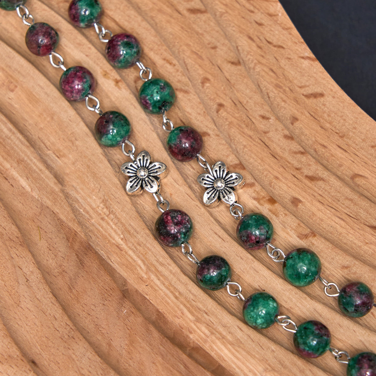 Our Lady of Fátima & Immaculate Heart of Mary of 8 mm Round Green Natural Stone Alloy Chain Rosary