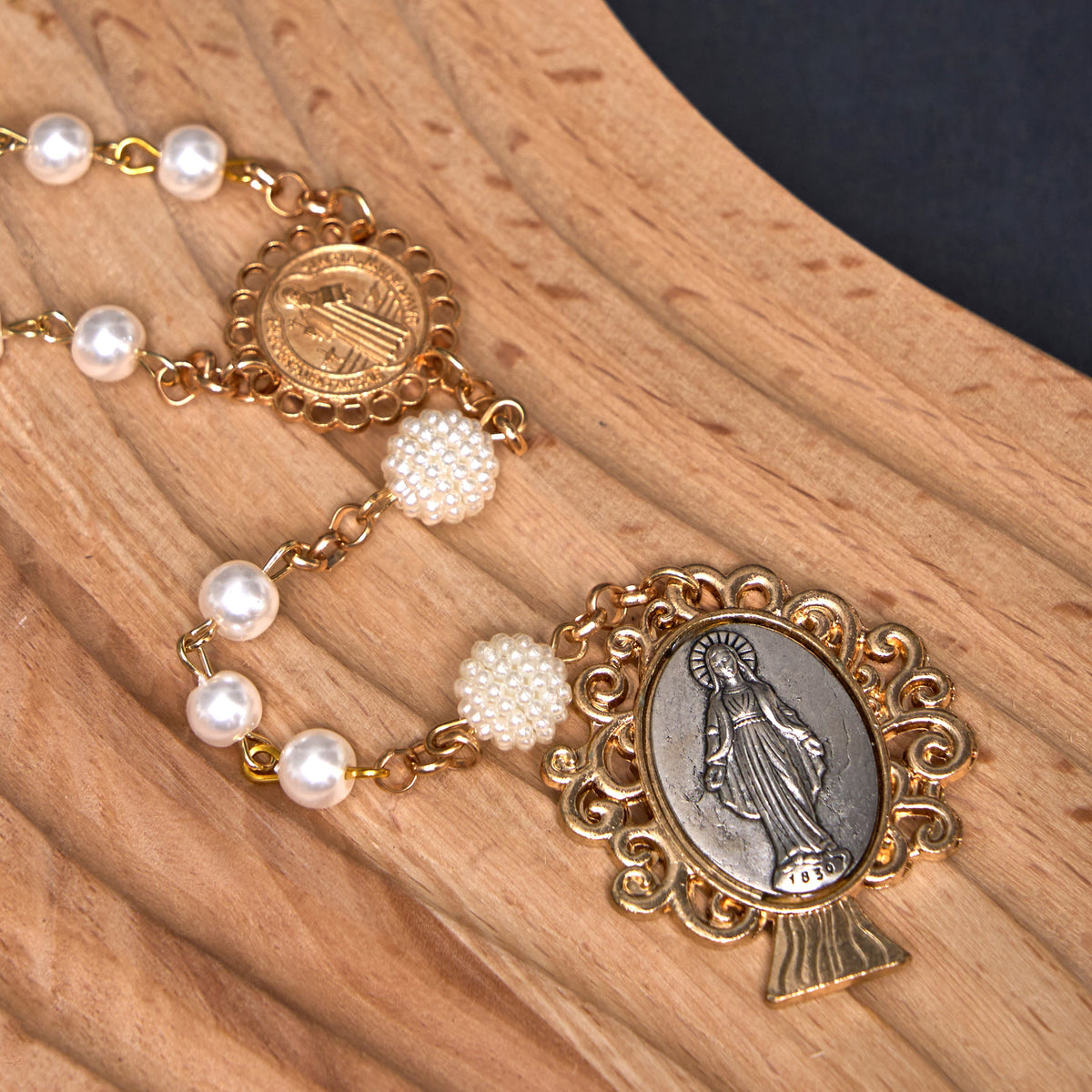 St. Benedict Medal & Miraculous Medal of 6*10 mm Round White Pearl Alloy Chain Rosary