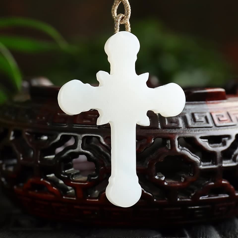 Serene Jade Carved Crucifix Pendant - Embodiment of Grace
