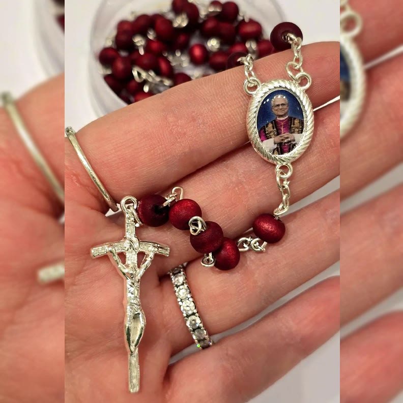 Pope Leo XIV Red Wood Beads Rosary Commemorating: A Spiritual Treasure
