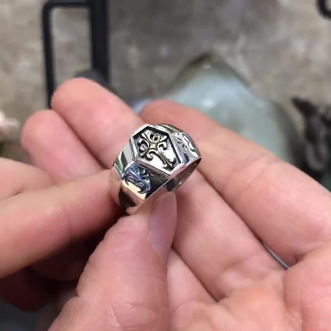 925 Sterling Silver Retro Style Virgin Mary Blessing Badge Religious Ring