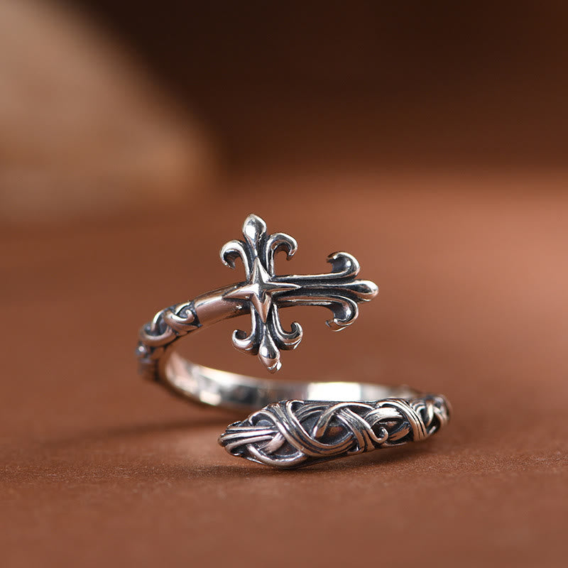 Retro 925 Silver Cross Ring with Delicate Vine Engravings: Pure Expression of Faith