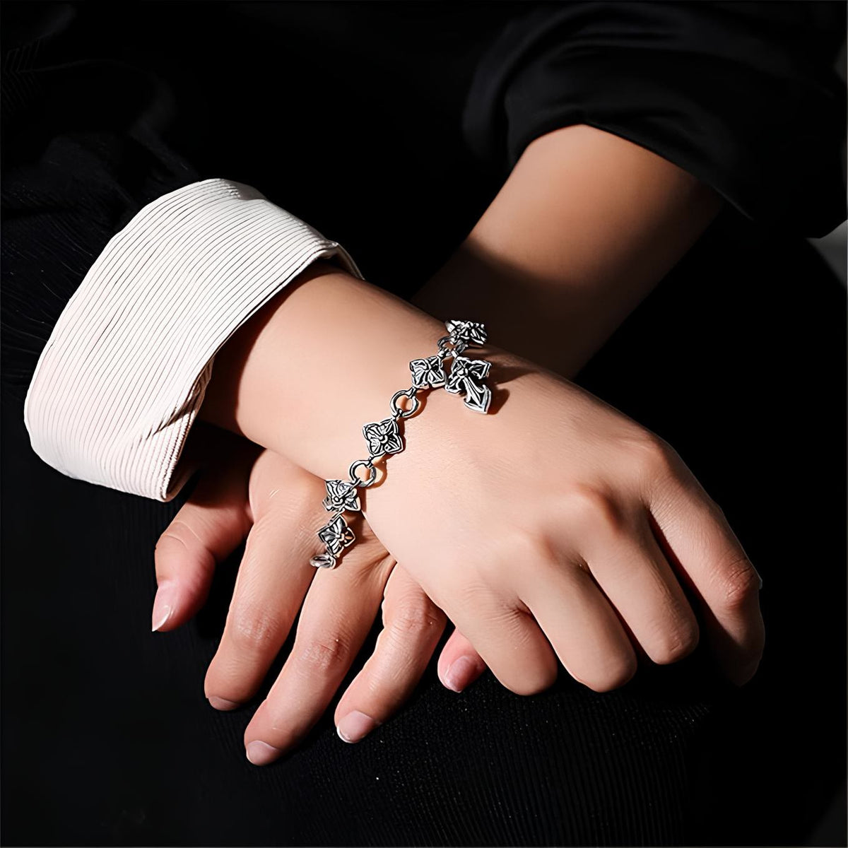 Retro - Styled Sterling Silver Cross Bracelet with Floral Motifs: A Nostalgic Sign of Faith