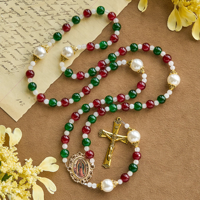 Holly Wreath Christmas Tricolor Beads Rosary: Celebrate the Holy Birth