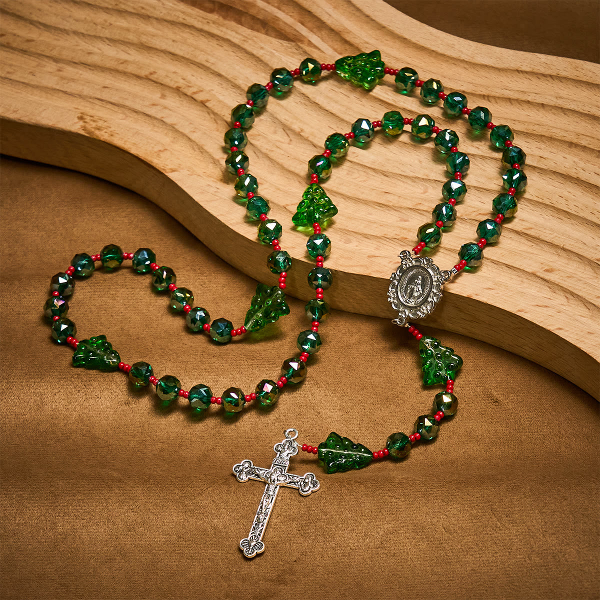 Christmas Gift: Joyful Green Tree of Hope Christmas Rosary: Celebrate Christ's Birth