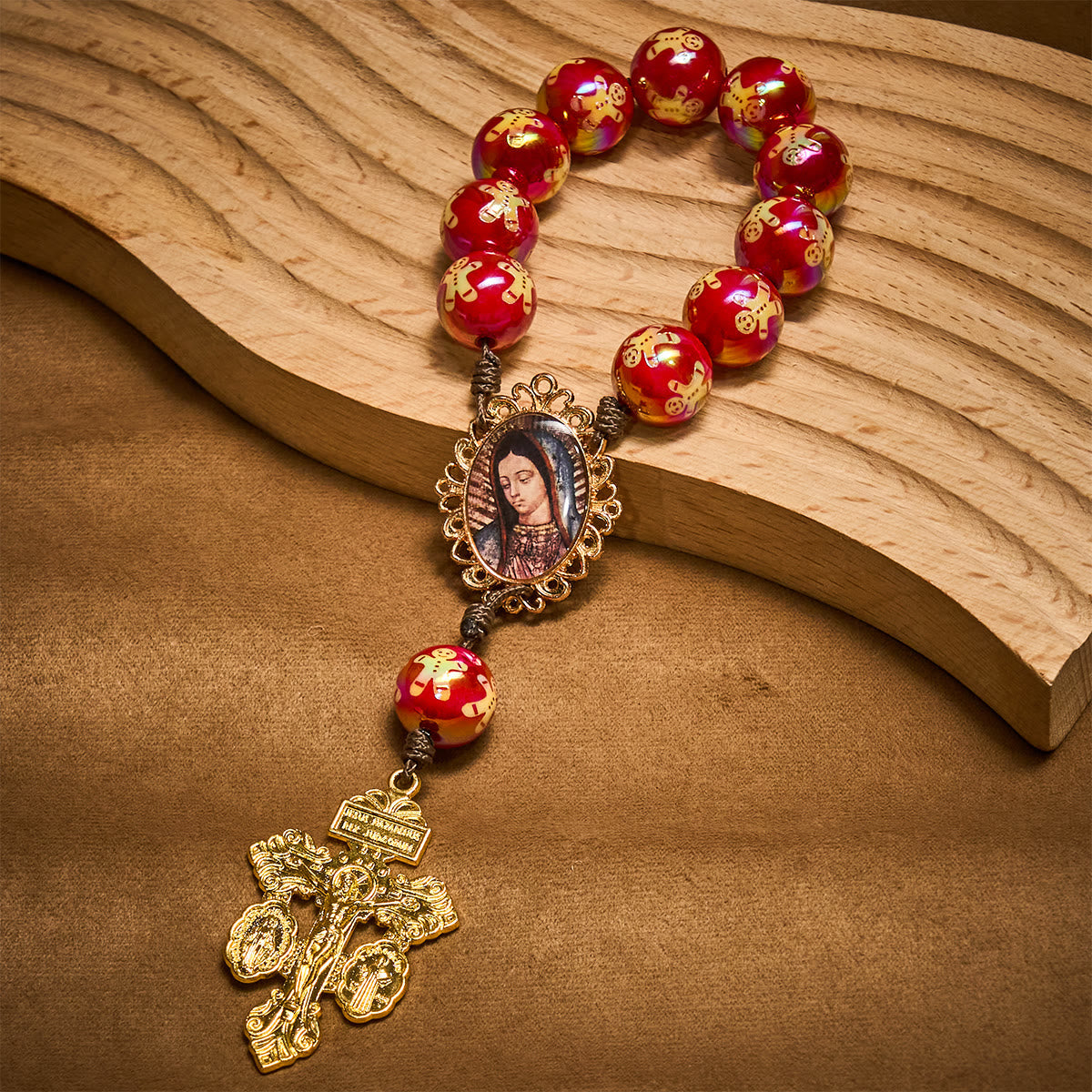 Christmas Devotion Red Green Holiday Beads Pocket Rosary: Pray anywhere, anytime
