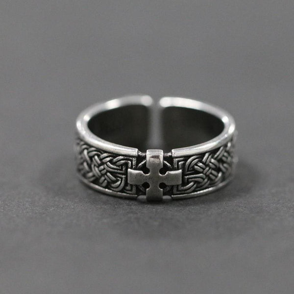 Celtic Cross Ring: Timeless Faith & Intricate Devotion