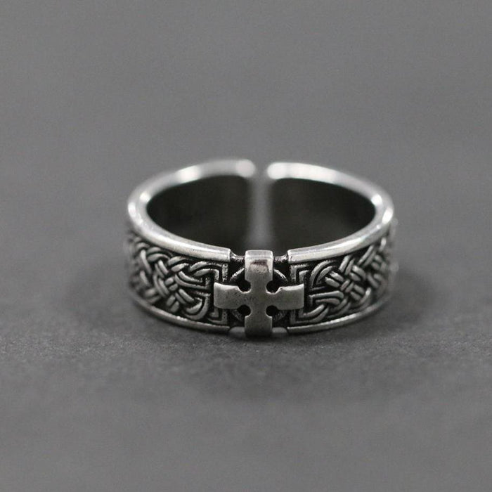 Celtic Cross Ring: Timeless Faith & Intricate Devotion