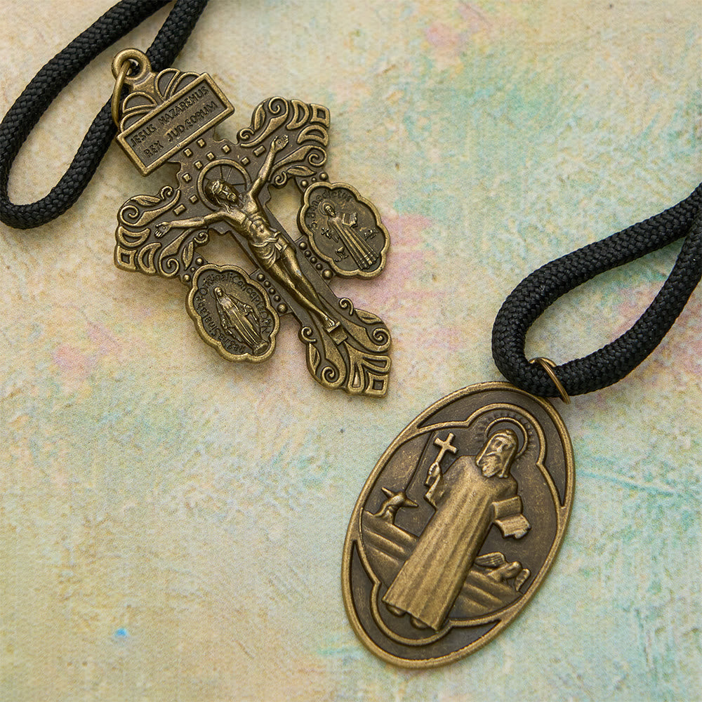 Paracord St.Benedict Pocket Rosary: Emblem of Unbreakable Faith & Protection