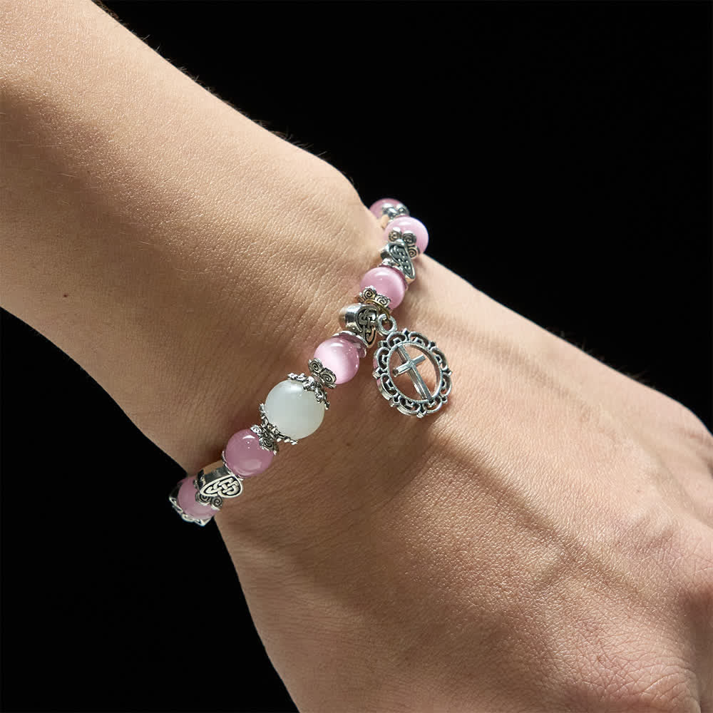 Celtic Knot Cat’s Eye Bracelet: Gentle Companion of Daily Grace