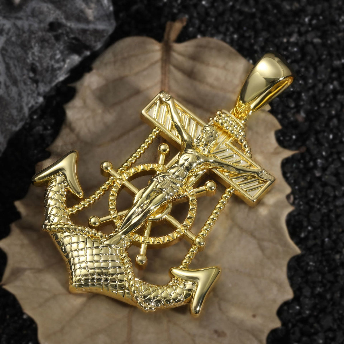 Integrated Ship Wheel Crucifix Anchor Pendant: Timeless Emblem of Steadfast Spiritual Trust