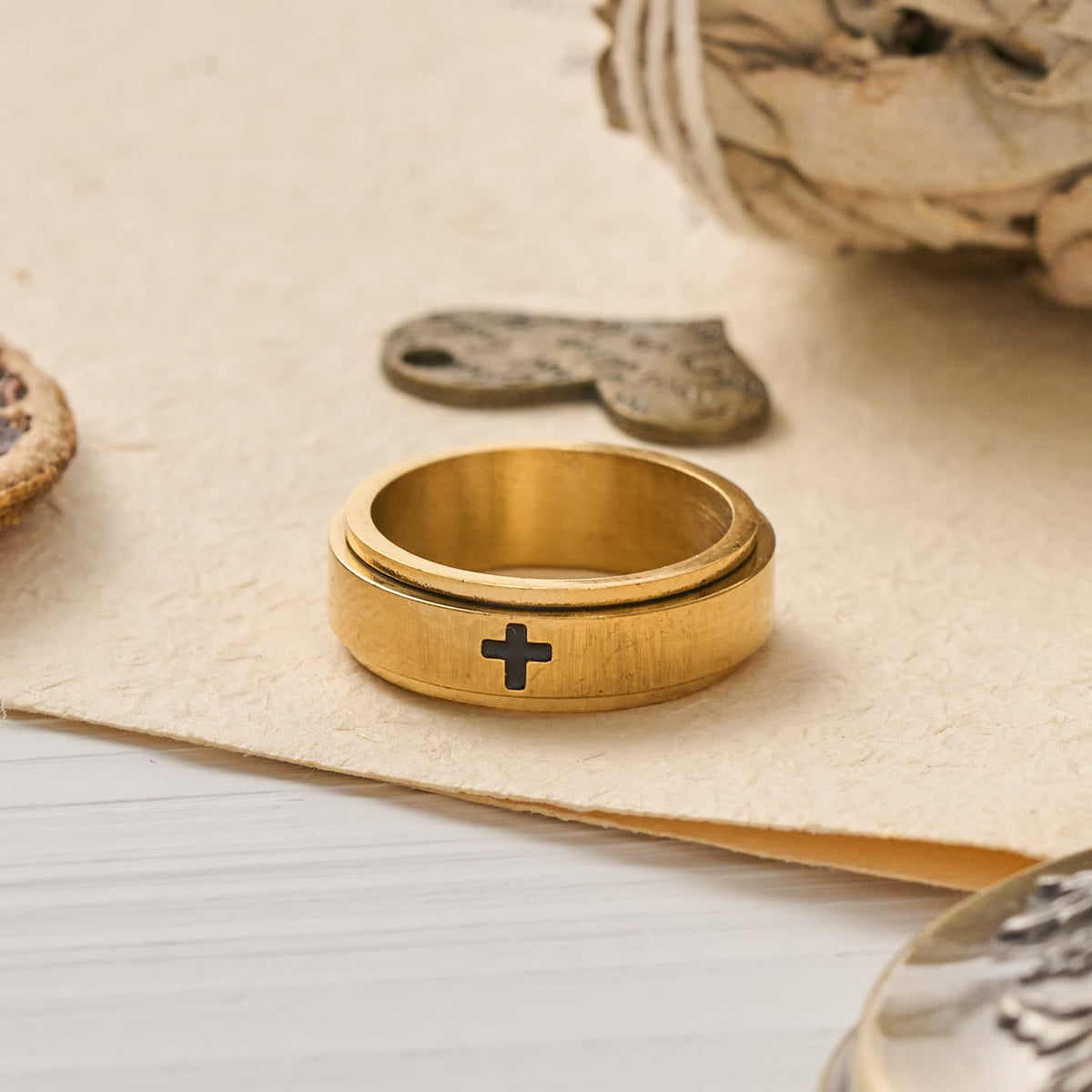Engraved Cross Rotatable Anxiety Relief Band Ring: Emblem of Steady Heavenly Guidance