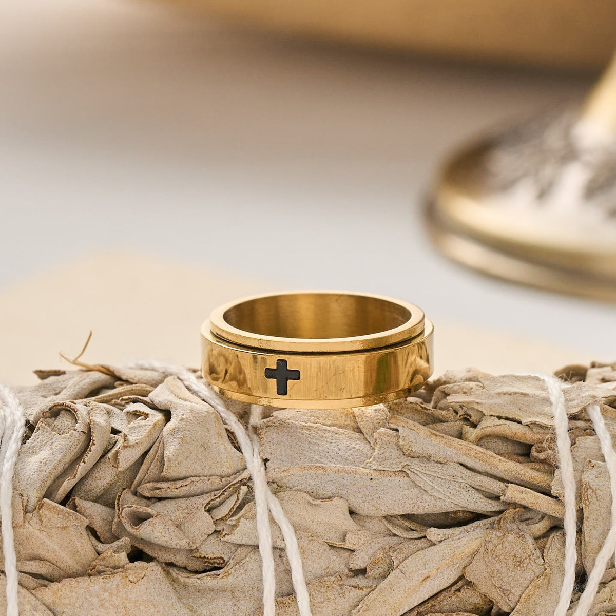 Engraved Cross Rotatable Anxiety Relief Band Ring: Emblem of Steady Heavenly Guidance