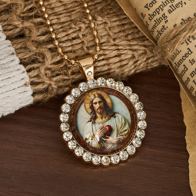 Round Sacred Heart Jesus Alloy Necklace: Symbol of Quiet Sacred Blessing