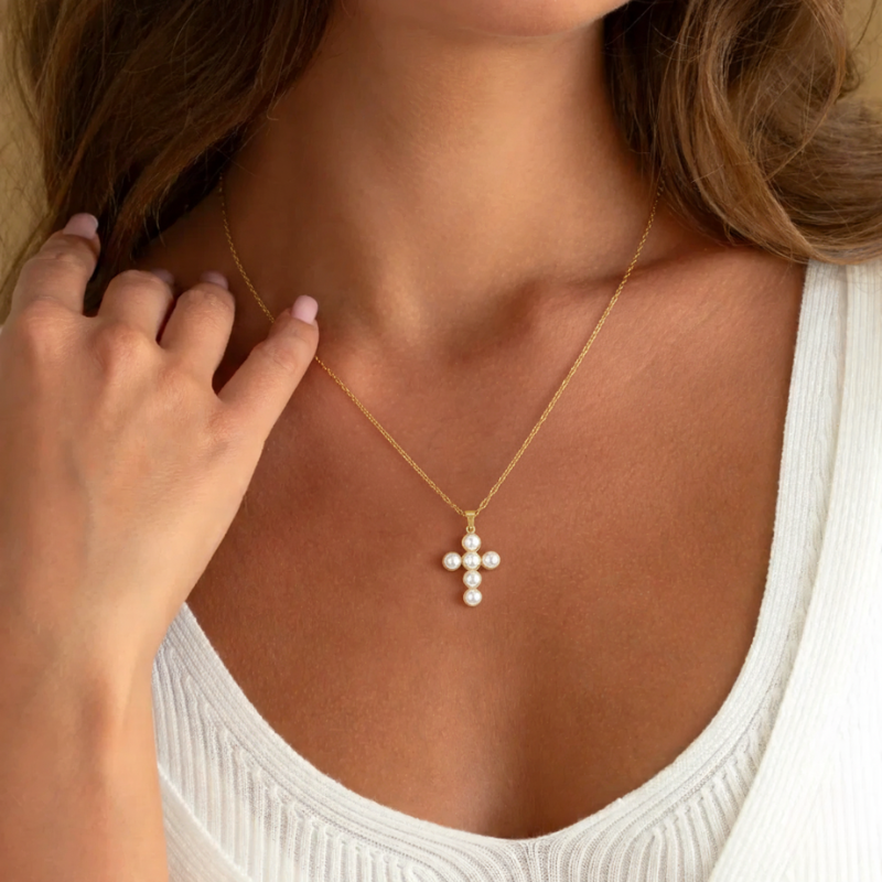 Halo Pearl Necklace