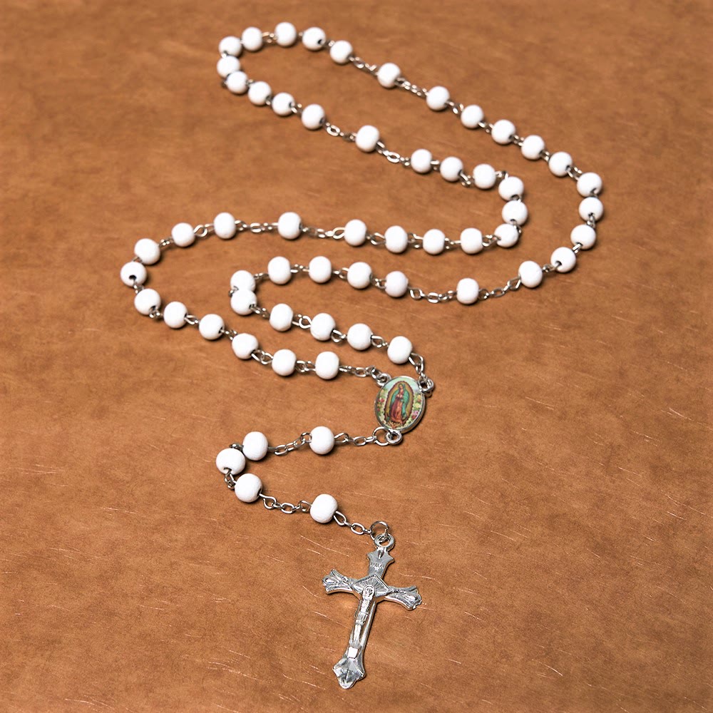 Our Lady of Guadalupe & Crucifix of 6 mm Round Multicolor Wood Alloy Chain Rosary